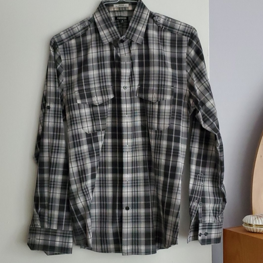 Express Men’s Plaid Long Sleeve Button Down Top
